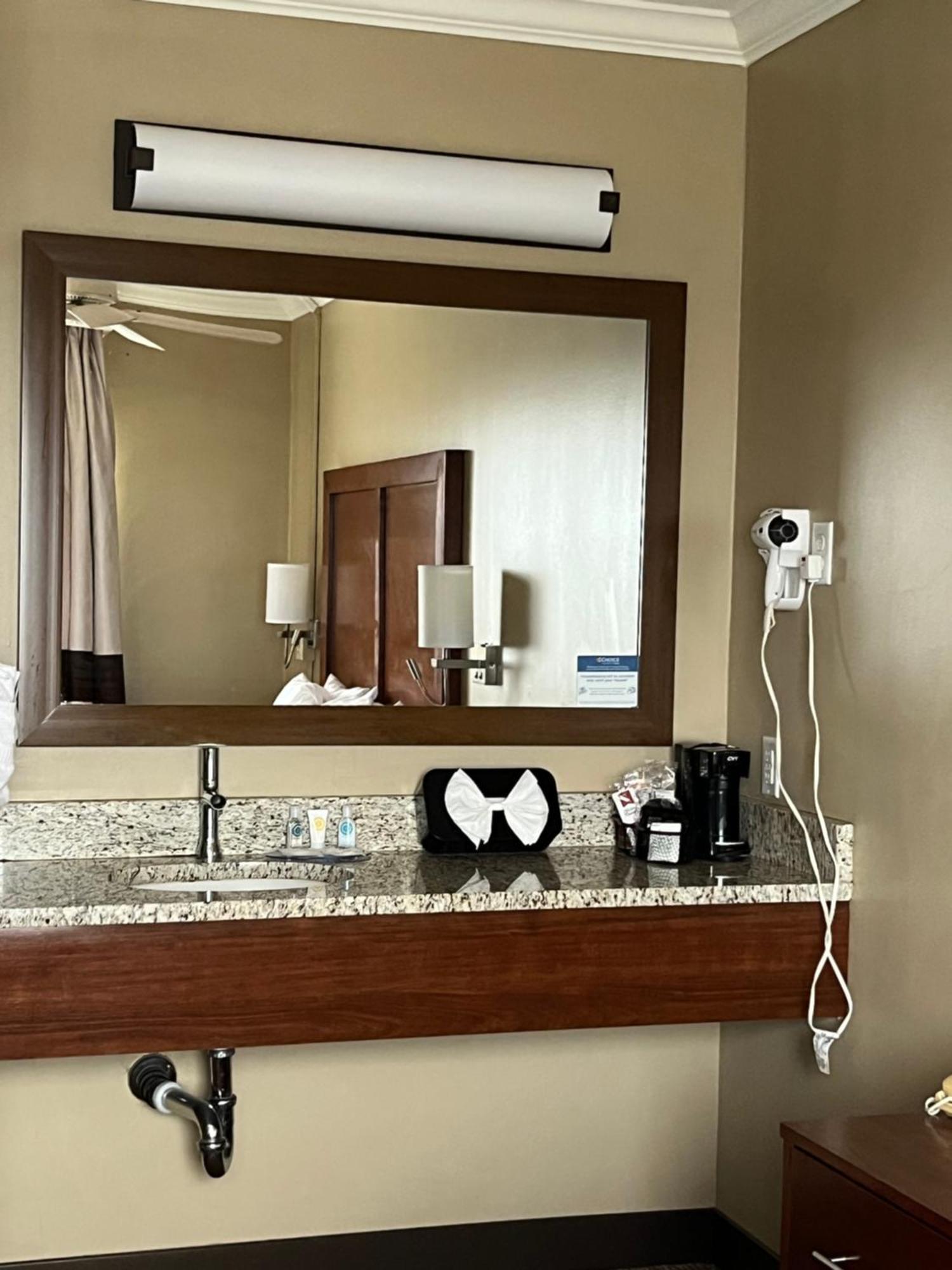 Comfort Inn & Suites Оушън Шорс Екстериор снимка