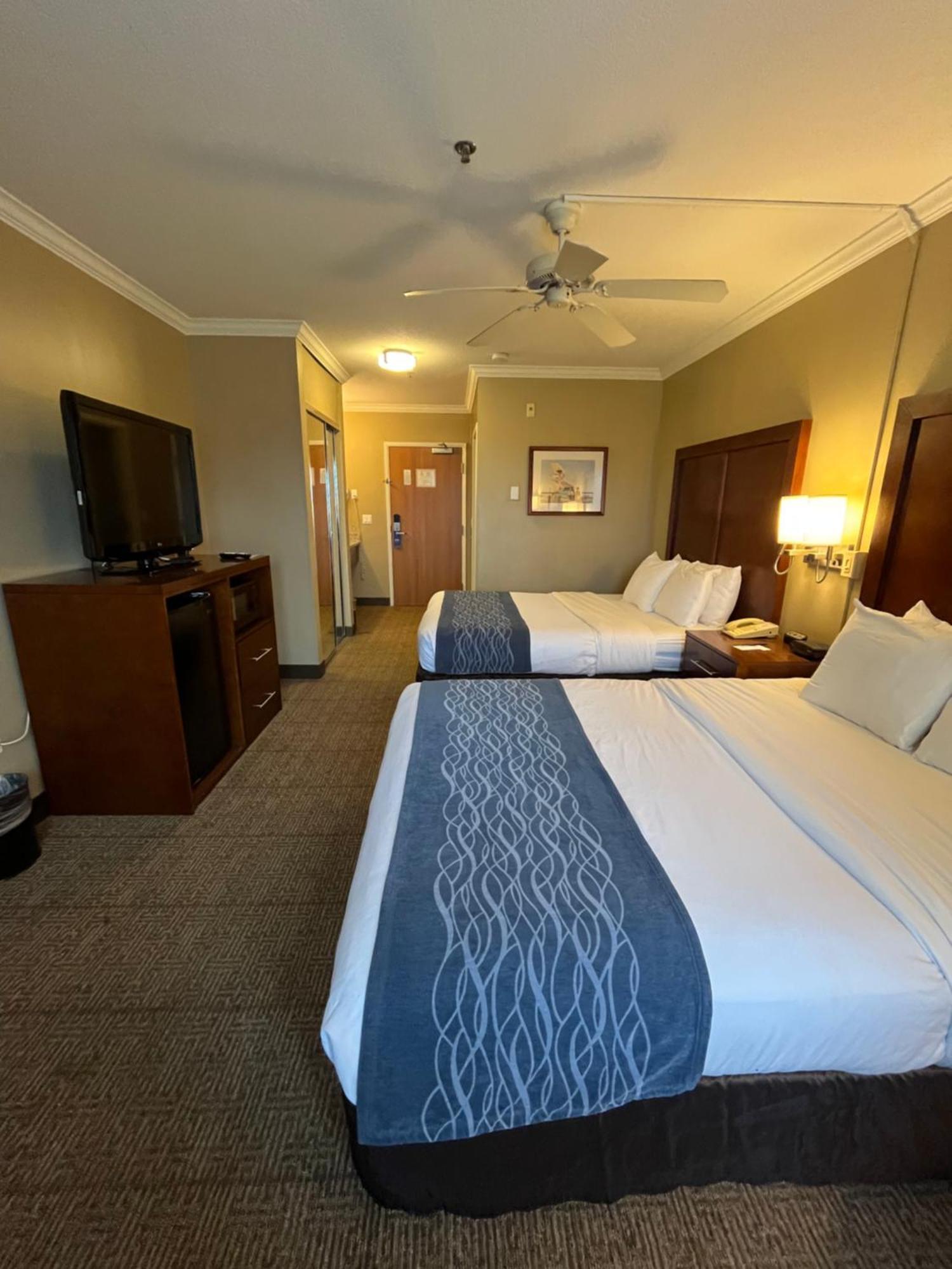 Comfort Inn & Suites Оушън Шорс Екстериор снимка